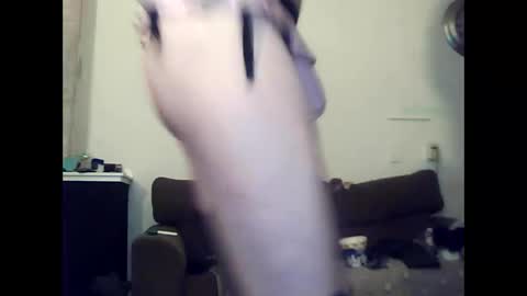 Snapshot of lovely_me165244 chatting on 11.23.25 mooie man online show from 11.23.25