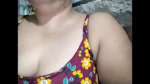 Snapshot of lovely_orchid chatting on 11.28.25 lovely_orchid online show from 11.28.25