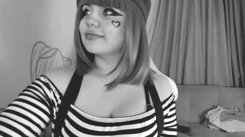 Snapshot of lovely_paris_01 chatting on 03.13.26 Paris Rose online show from 03.13.26