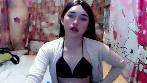 Snapshot of lovely_rica chatting on 10.23.25 lovely_rica online show from 10.23.25