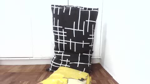 Snapshot of lovelyasian_babe chatting on 02.22.25 lovelyasian_babe online show from 02.22.25