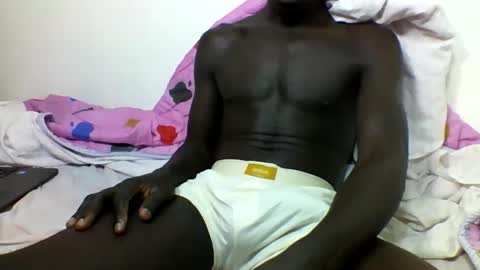 Snapshot of lovelyfeetboy chatting on 04.07.26 lovelyfeetboy online show from 04.07.26