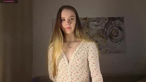 lovelygracee online show from 11.19.25