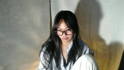Snapshot of lovelykadita chatting on 10.17.25 Kadita3 online show from 10.17.25