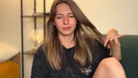 Kate only online show from 06.18.26