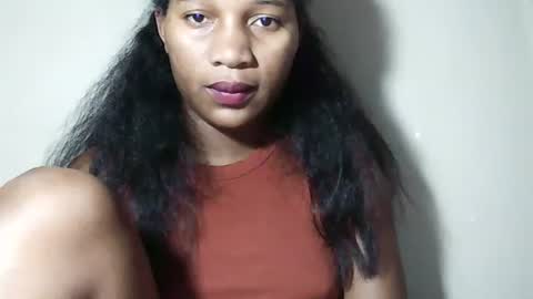lovelylarra online show from 05.09.26