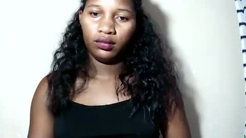 lovelylarra online show from 05.28.26