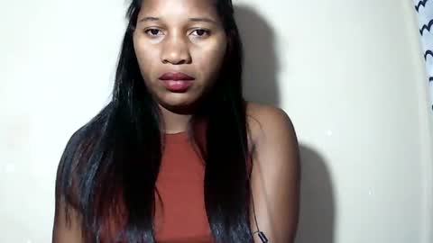 lovelylarra online show from 06.13.26