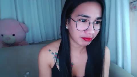 Snapshot of lovelymae18 chatting on 12.01.24 lovelymae18 online show from 12.01.24