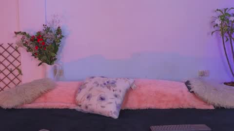 lovelymoon_ online show from 04.19.26