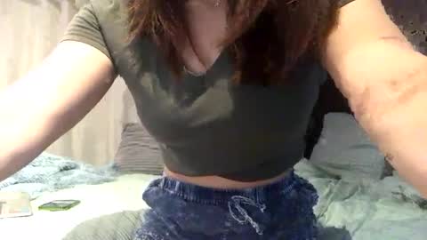 Queen Aria  online show from 01.11.25