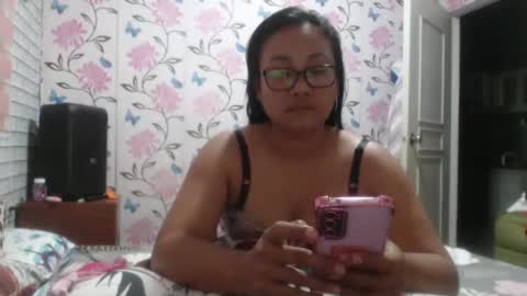 Snapshot of lovelyquey chatting on 01.17.25 Angelquey online show from 01.17.25