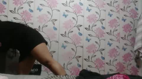 Snapshot of lovelyquey chatting on 01.17.25 Angelquey online show from 01.17.25