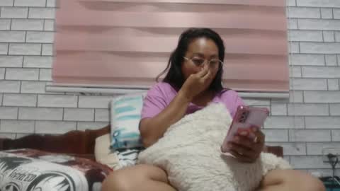 Snapshot of lovelyquey chatting on 02.05.25 Angelquey online show from 02.05.25