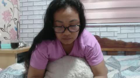 Snapshot of lovelyquey chatting on 02.14.25 Angelquey online show from 02.14.25
