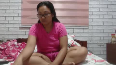 Snapshot of lovelyquey chatting on 02.28.25 Angelquey online show from 02.28.25