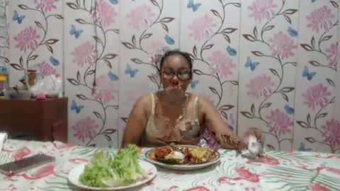 Snapshot of lovelyquey chatting on 03.09.25 Angelquey online show from 03.09.25