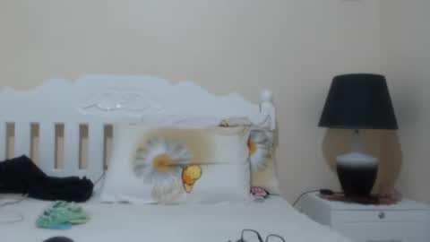 Snapshot of lovelyquey chatting on 10.07.25 Angelquey online show from 10.07.25
