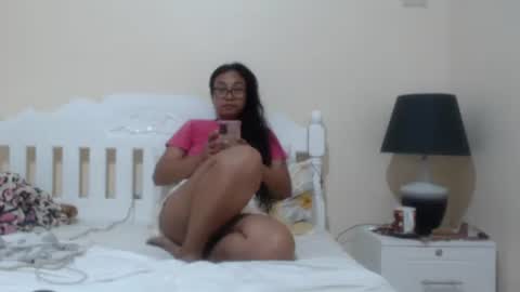 Snapshot of lovelyquey chatting on 10.14.25 Angelquey online show from 10.14.25
