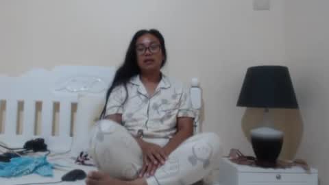 Snapshot of lovelyquey chatting on 10.19.25 Angelquey online show from 10.19.25