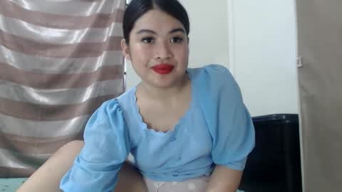 Snapshot of lovelyrhean chatting on 05.11.26 Rhean online show from 05.11.26