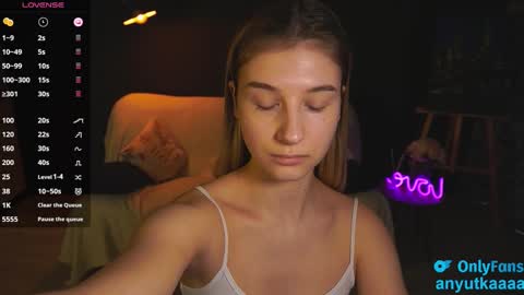 Snapshot of lovelyspacee chatting on 02.11.25 Anna online show from 02.11.25