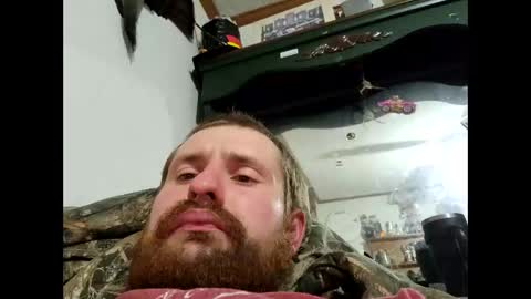 Snapshot of lovepussy98xb chatting on 09.24.25 lovepussy98xb online show from 09.24.25