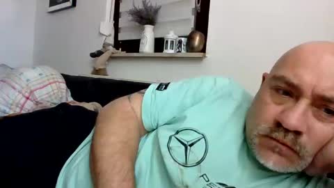 lover010983 online show from 02.18.25