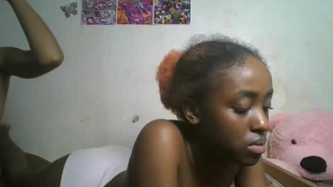 Snapshot of lovers_oncam chatting on 06.07.26 RedJoy online show from 06.07.26