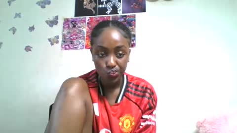 Snapshot of lovers_oncam chatting on 06.13.26 RedJoy online show from 06.13.26