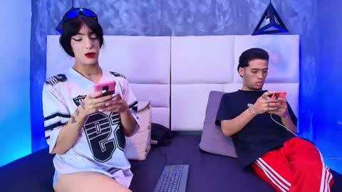 Snapshot of loversinfire chatting on 12.13.25 sofia and bryan online show from 12.13.25