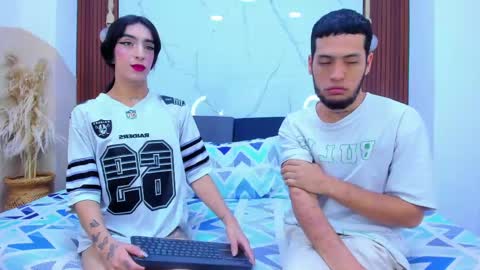 sofia and bryan online show from 04.22.26