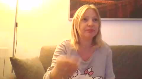 Marlyn online show from 12.19.24