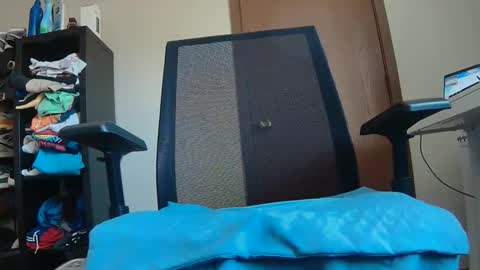 lovestrapons1 online show from 03.17.26