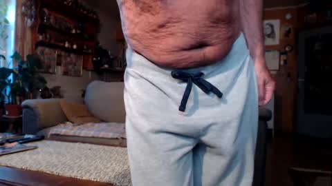 Snapshot of lovetobenaked10 chatting on 01.30.25 aaron online show from 01.30.25