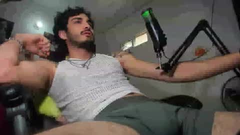 Snapshot of lovexjuxn77 chatting on 12.04.25 lovexjuxn77 online show from 12.04.25