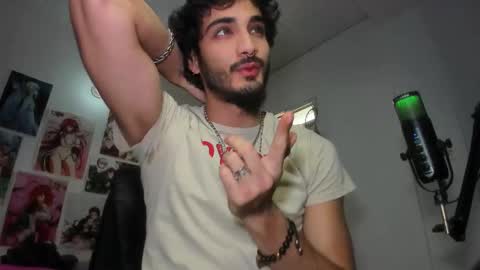 Snapshot of lovexjuxn77 chatting on 12.05.25 lovexjuxn77 online show from 12.05.25