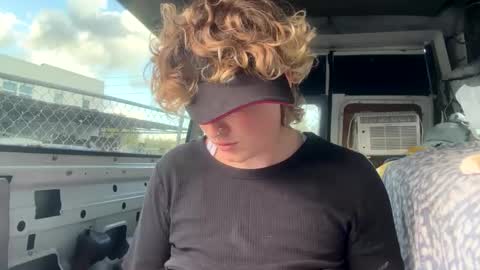 Snapshot of loveyourkittty chatting on 03.10.25 StacyMaeWish online show from 03.10.25