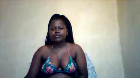 Snapshot of loviett chatting on 05.15.26 loviett online show from 05.15.26