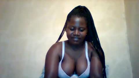 Snapshot of loviett chatting on 05.19.26 loviett online show from 05.19.26