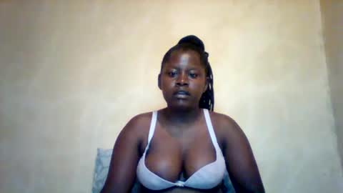 Snapshot of loviett chatting on 05.22.26 loviett online show from 05.22.26
