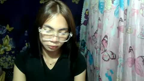Snapshot of loving_rhean chatting on 06.21.26 loving_rhean online show from 06.21.26