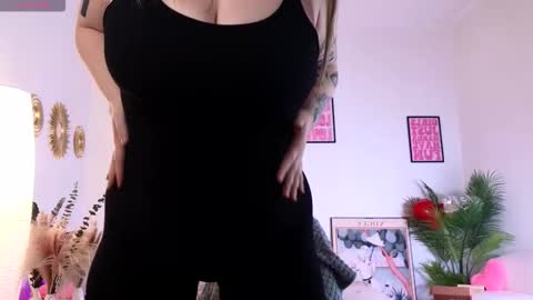 Call me Aphrodite online show from 03.04.26