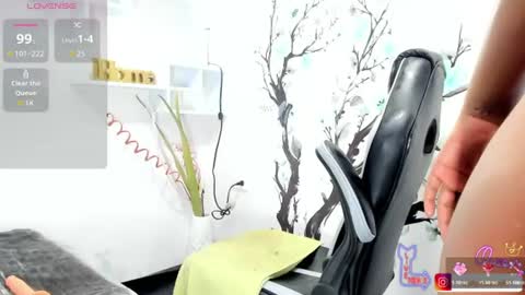 Snapshot of lozano_kathe_ chatting on 07.22.26 Katty online show from 07.22.26