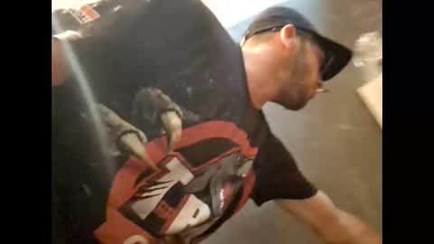 Snapshot of lshot_d chatting on 10.09.25 Lshot D online show from 10.09.25