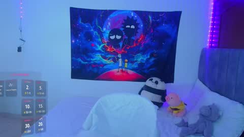 Snapshot of lu_aniston chatting on 12.18.25 Mariana online show from 12.18.25