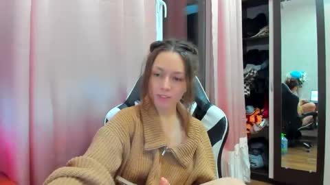 Snapshot of lu_krecia chatting on 12.23.24 Lu krecia online show from 12.23.24