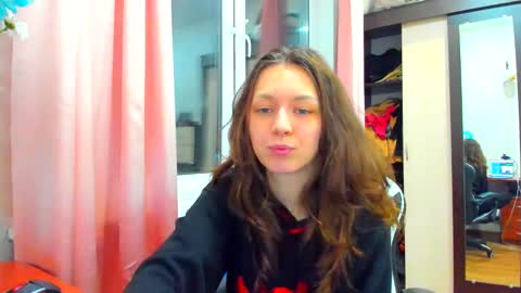Snapshot of lu_krecia chatting on 12.25.24 Lu krecia online show from 12.25.24