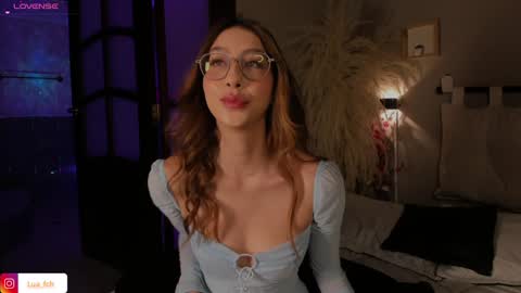 Snapshot of lua_ferch_ chatting on 12.14.24 ---Goys incredible photographs online show from 12.14.24