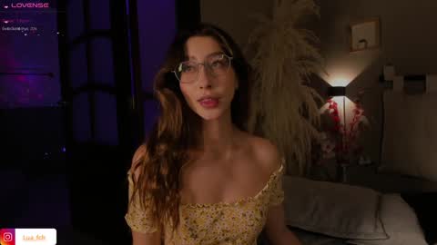 Snapshot of lua_ferch_ chatting on 12.24.24 ---Goys incredible photographs online show from 12.24.24